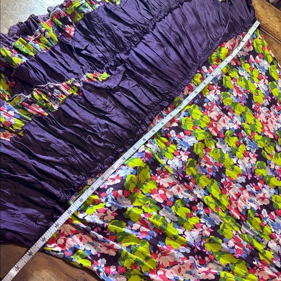 Oversized Ruffle floral slip dress Aso Selena Gomez - Picture 6 of 6